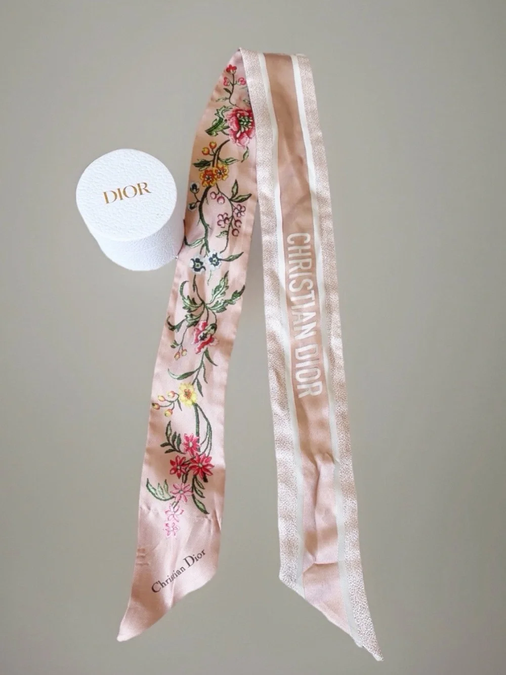 Christian Dior Pink D-Millefiori Mitzah Printed Silk Bandeau Scarf Twilly
